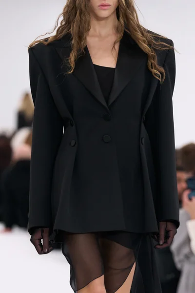 Look 9